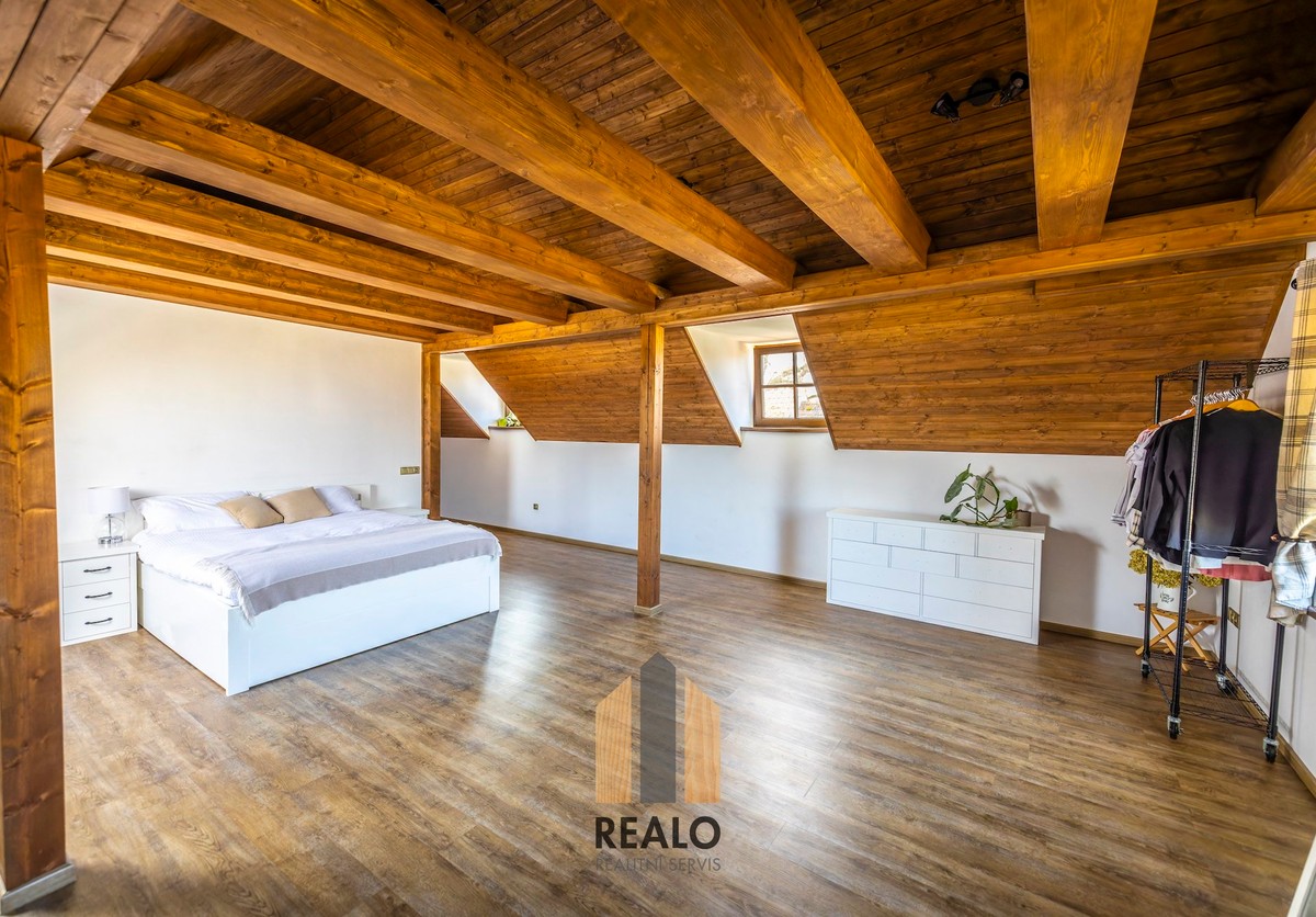 Prodej chalupy 399 m², pozemek 6536 m²