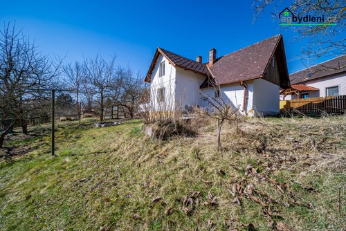 Prodej stavebního pozemku 1726 m²