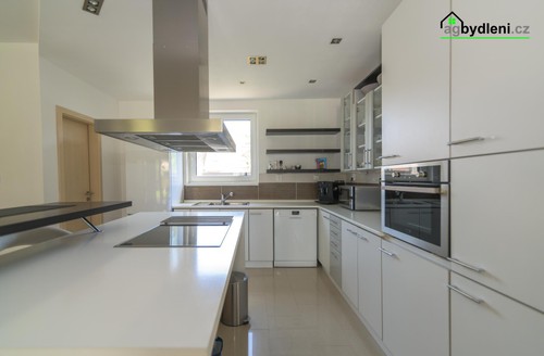 Prodej domu 99 m², pozemek 1489 m²