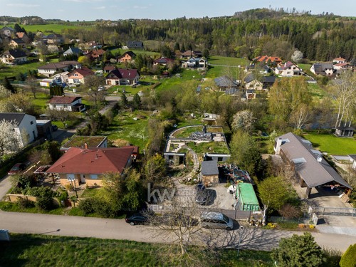 Prodaná vila 229 m², pozemek 1335 m²