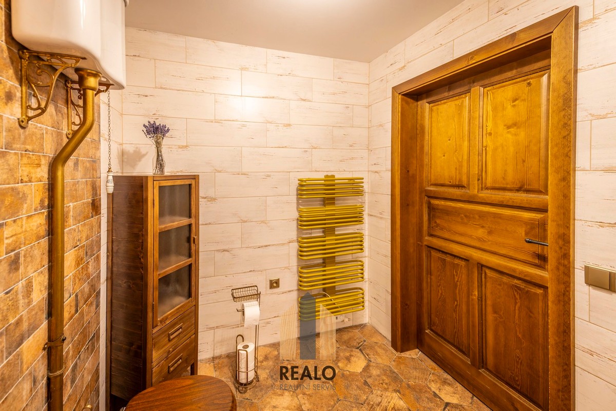 Prodej chalupy 399 m², pozemek 6536 m²