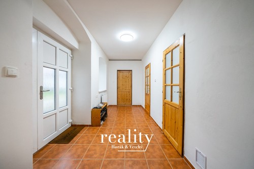 Prodaná  zemědělská usedlost 386 m², pozemek 777 m²