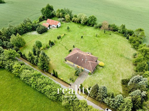 Prodaný dům 322 m², pozemek 9361 m²