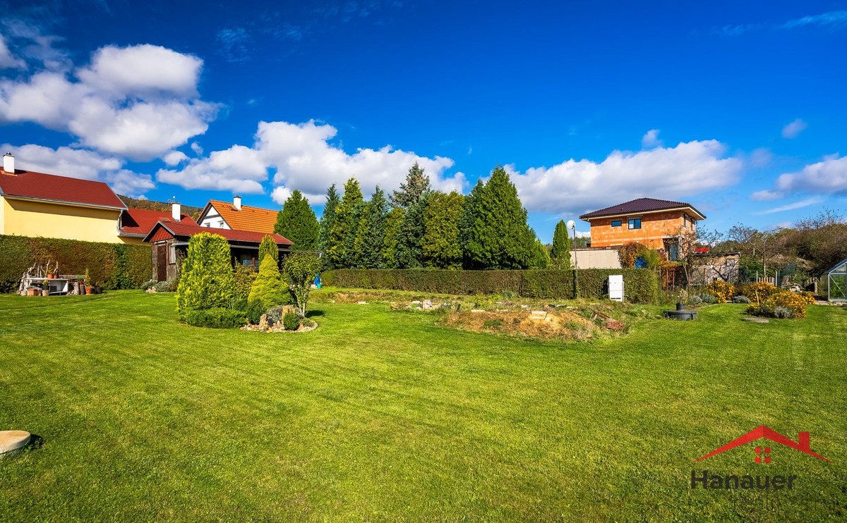 Prodej stavebního pozemku 813 m²