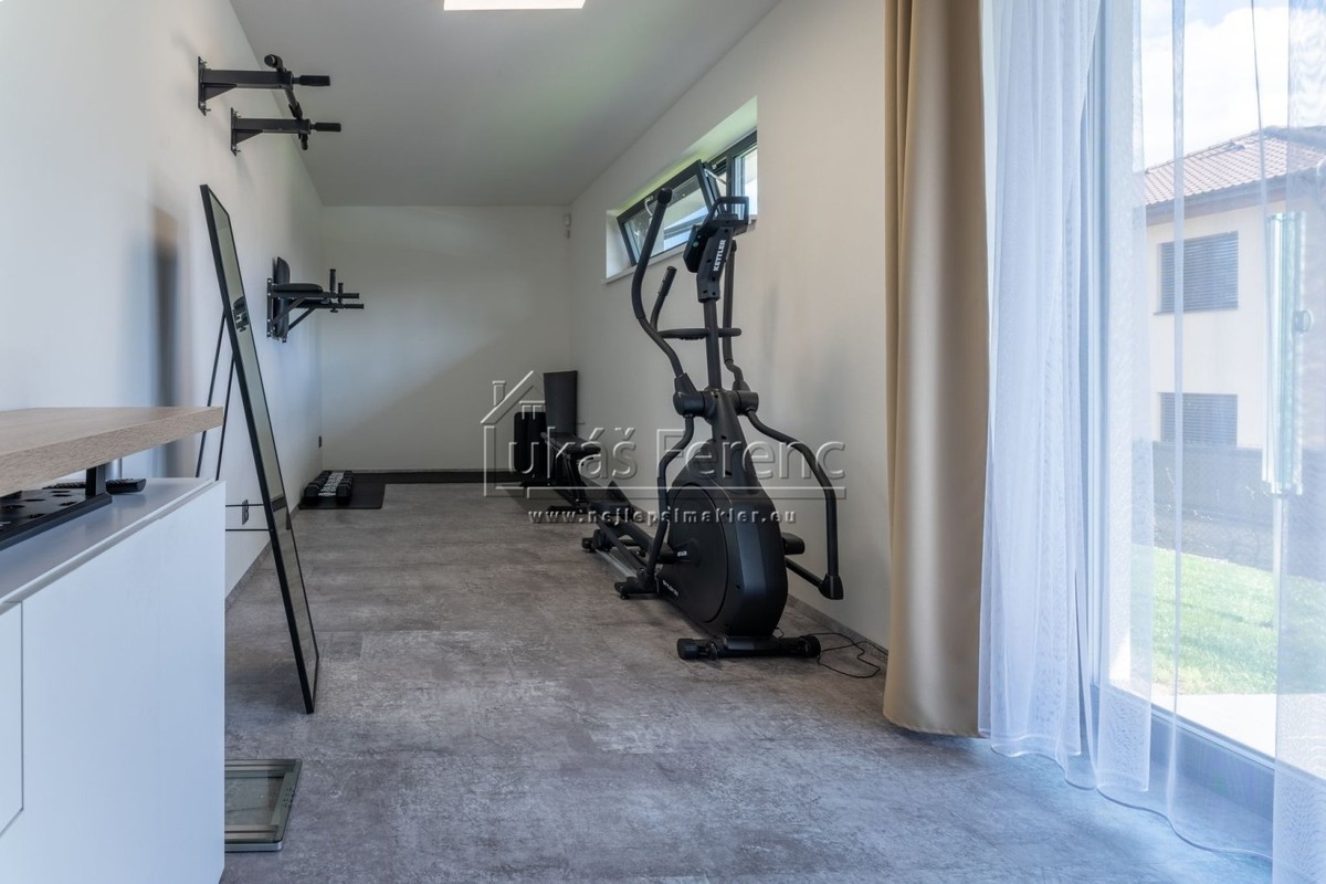 Prodej domu 221 m², pozemek 1950 m²