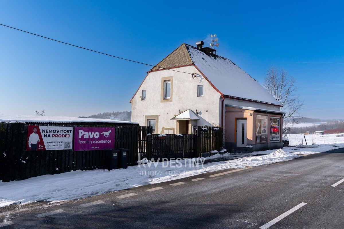 Prodej domu 230 m², pozemek 910 m²