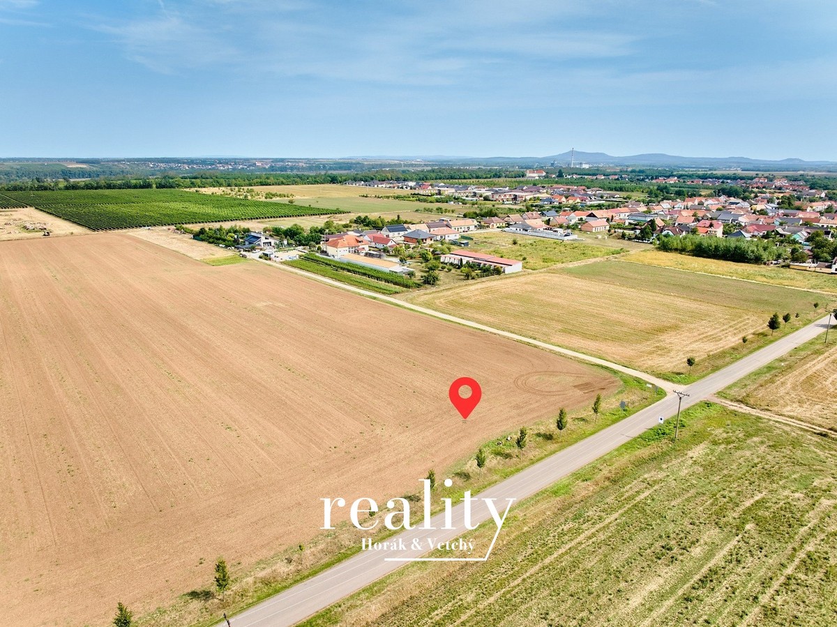 Prodej stavebního pozemku 4000 m²