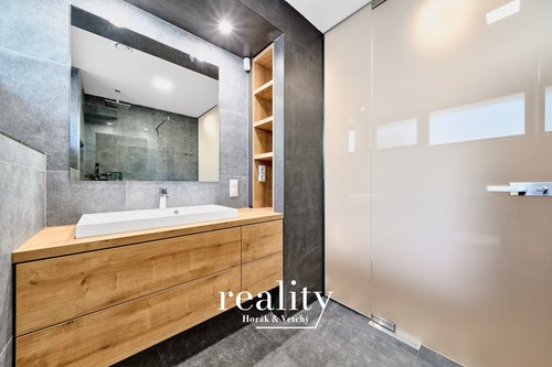 Prodaný dům 239 m², pozemek 823 m²