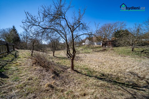 Prodej stavebního pozemku 1726 m²