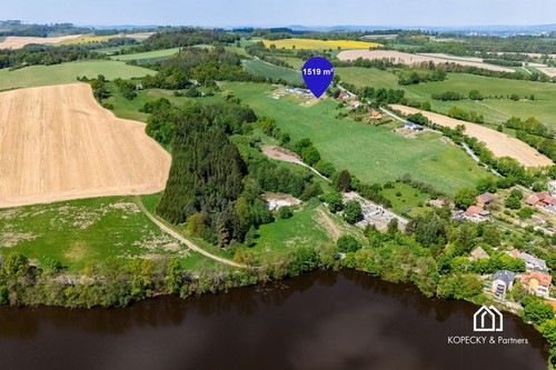 Prodej stavebního pozemku 1519 m²