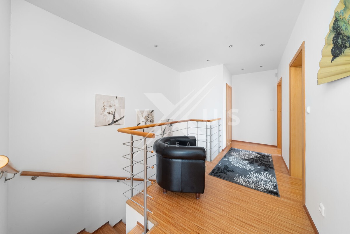 Prodej bytu 4+kk 155 m²