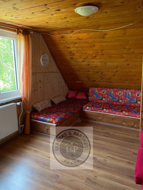 Prodaná chata 200 m², pozemek 1033 m²