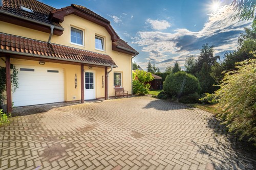 Prodaný dům 187 m², pozemek 900 m²