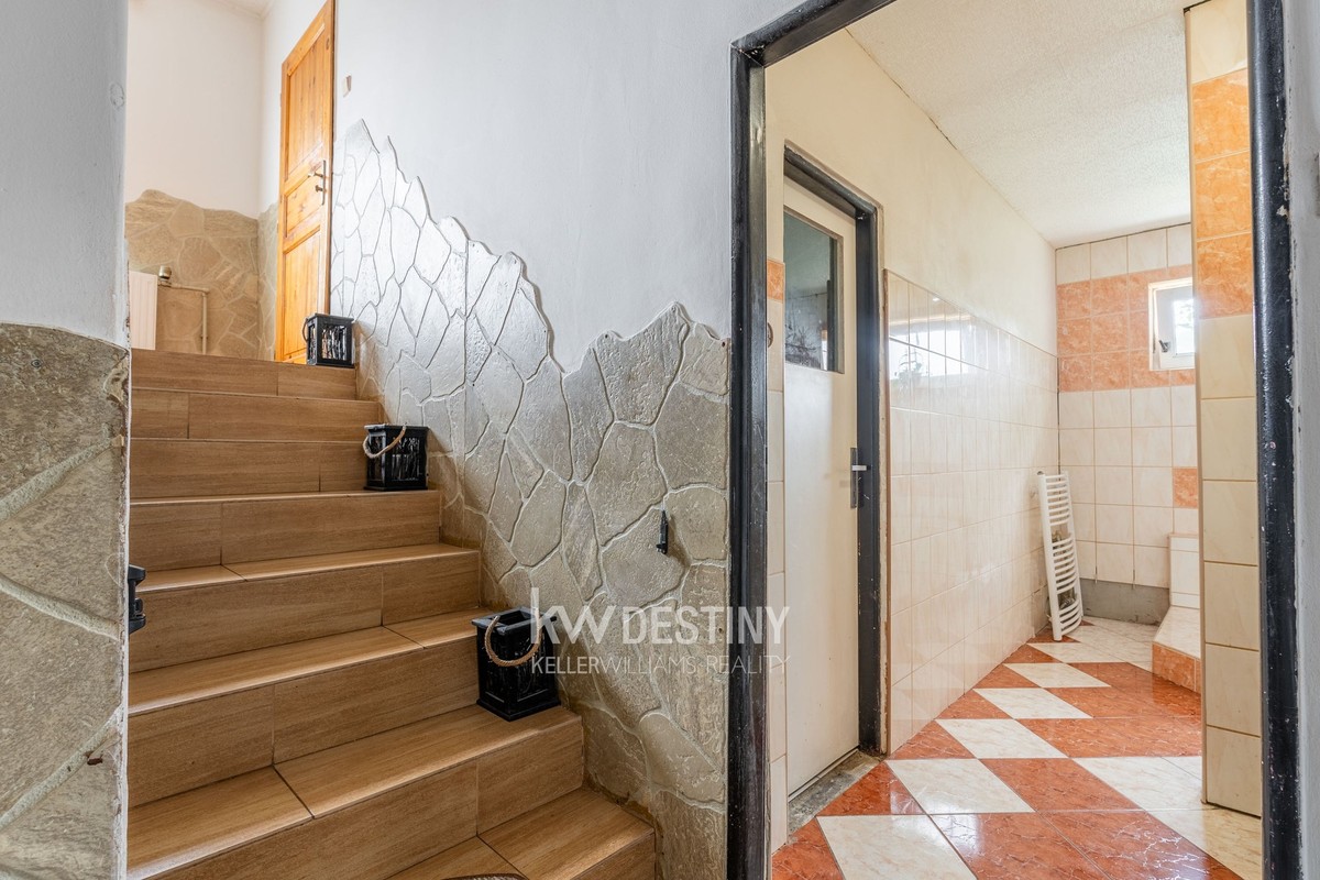 Prodej domu 230 m², pozemek 910 m²