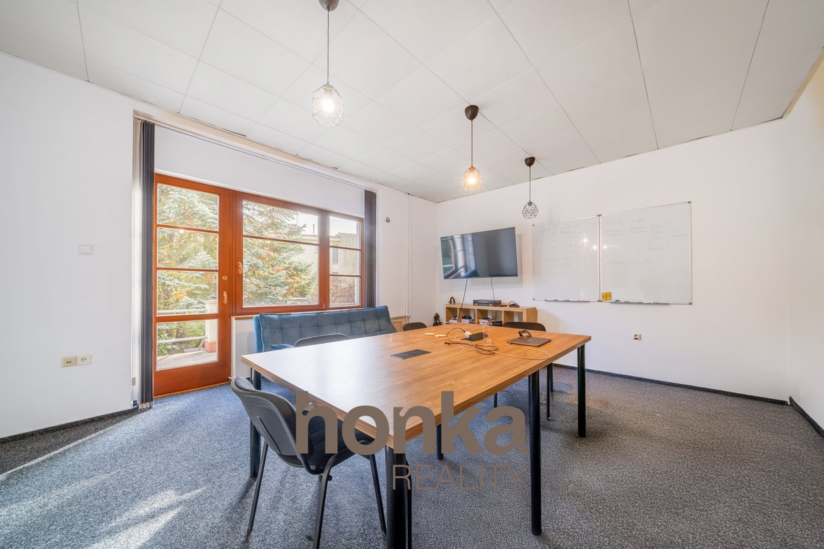 Prodej vily 183 m², pozemek 1161 m²