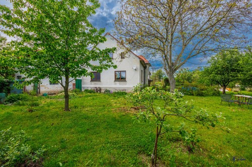 Prodaný dům 300 m², pozemek 1392 m²