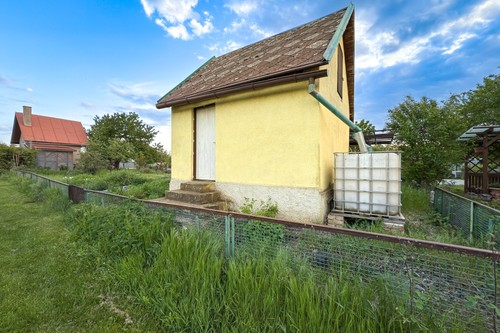 Prodej chaty 16 m², pozemek 135 m²