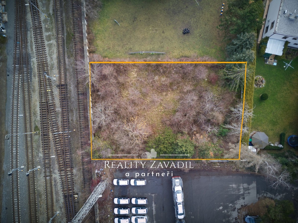 Prodej stavebního pozemku 1085 m²