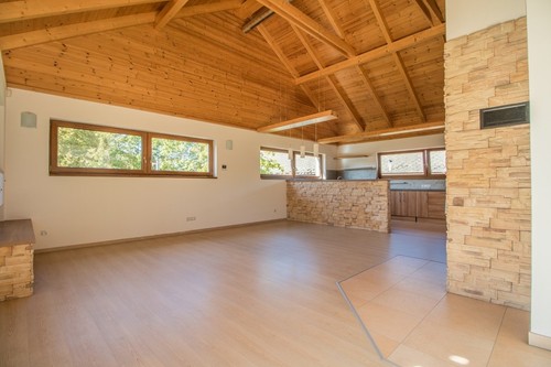Prodaný dům 373 m², pozemek 13121 m²