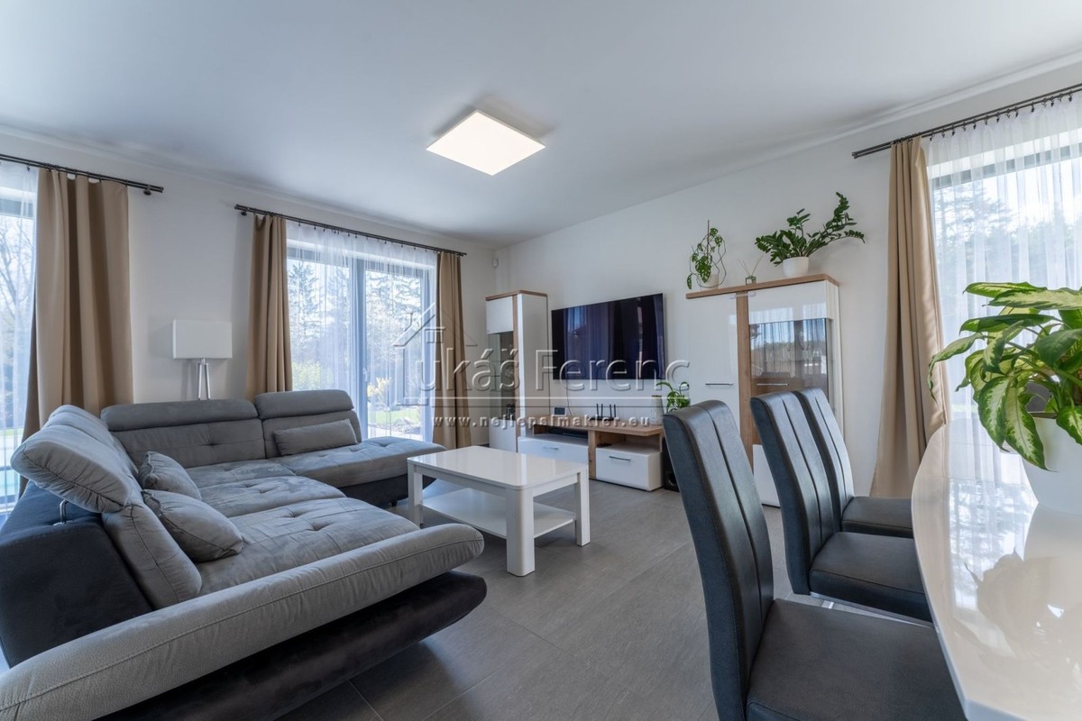 Prodej domu 221 m², pozemek 1950 m²