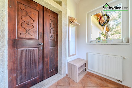 Prodej domu 240 m², pozemek 5595 m²
