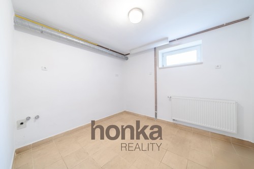 Prodej domu 354 m², pozemek 380 m²