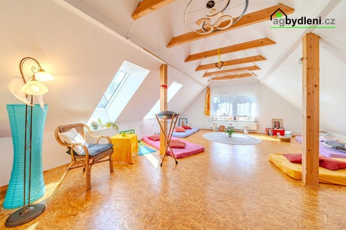 Prodej domu 240 m², pozemek 5595 m²