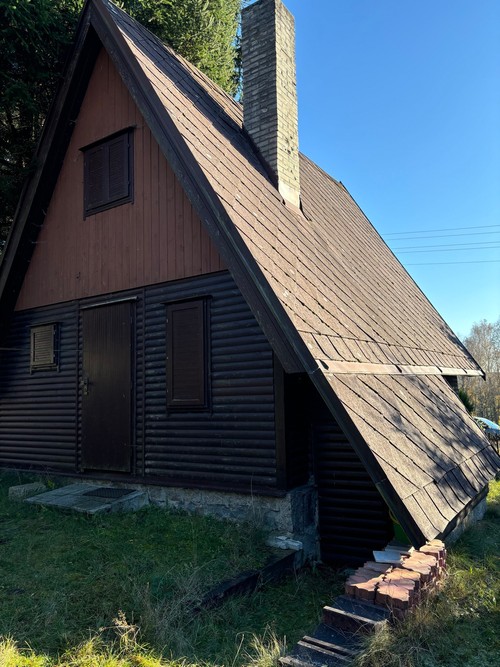 Prodaná chata 40 m², pozemek 343 m²