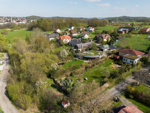 Prodaná vila 229 m², pozemek 1335 m²