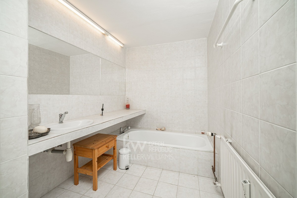 Prodej vily 747 m², pozemek 933 m²