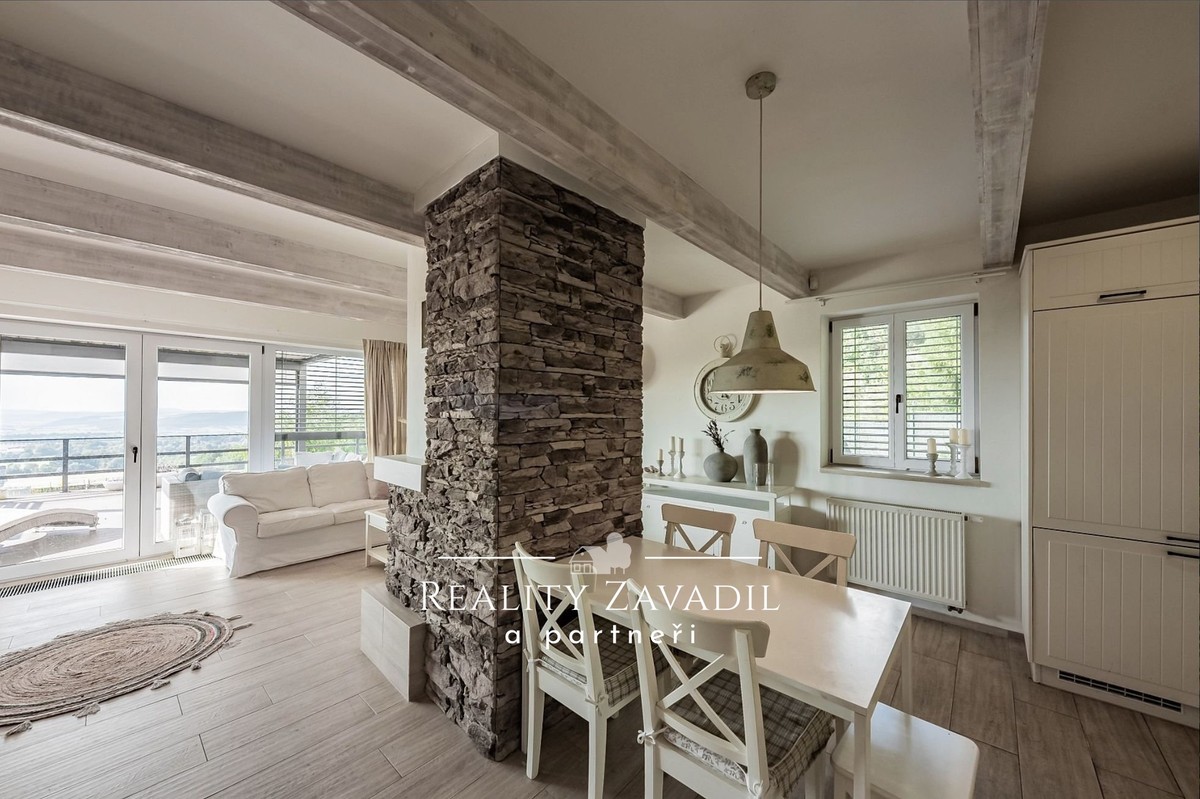 Prodej vily 133 m², pozemek 1739 m²