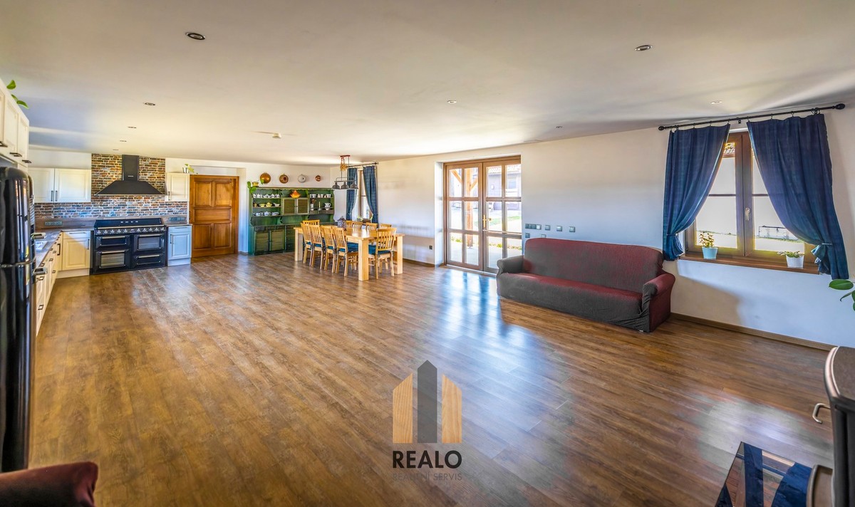 Prodej chalupy 399 m², pozemek 6536 m²