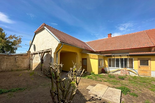 Prodaný dům 230 m², pozemek 1540 m²