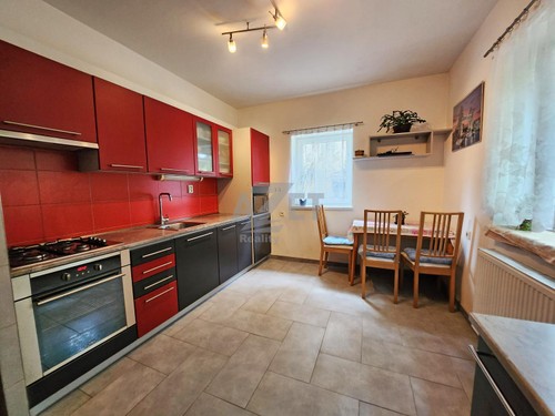 Prodaný dům 355 m², pozemek 1447 m²