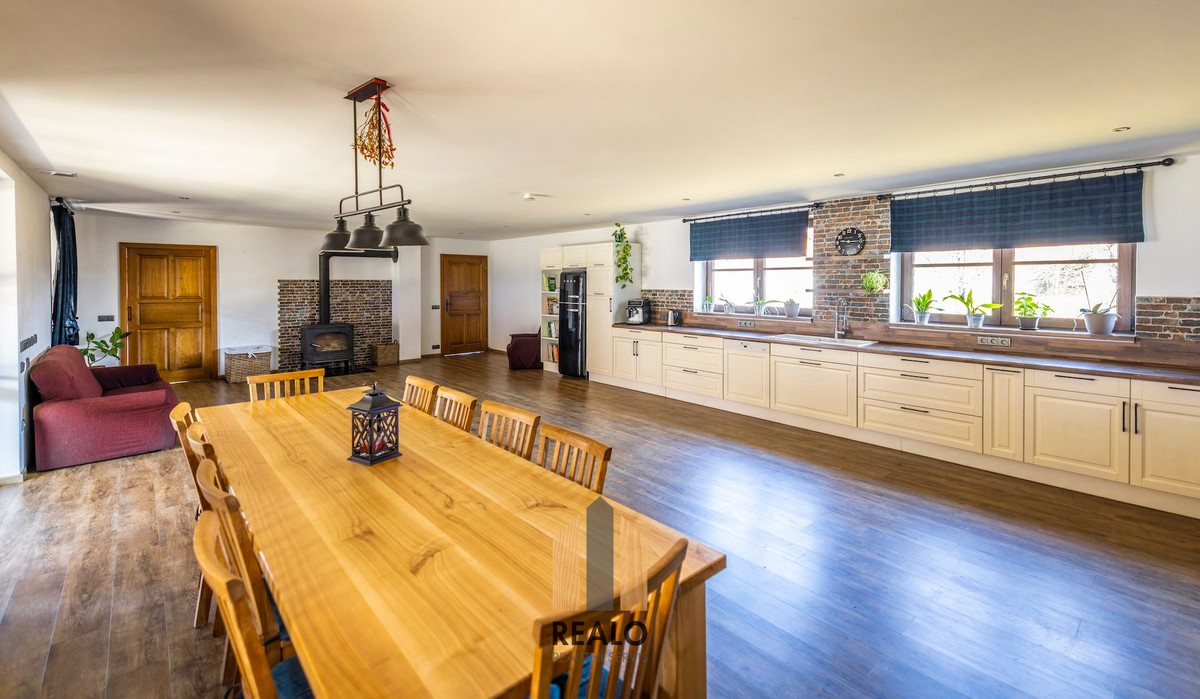 Prodej chalupy 399 m², pozemek 6536 m²