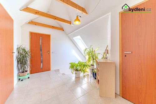 Prodej domu 240 m², pozemek 5595 m²