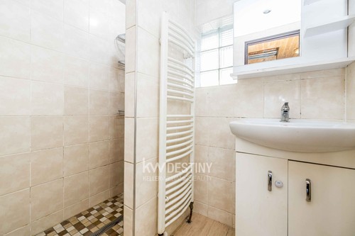 Prodaná chata 111 m², pozemek 305 m²