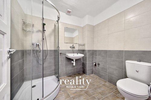 Prodaný dům 322 m², pozemek 9361 m²