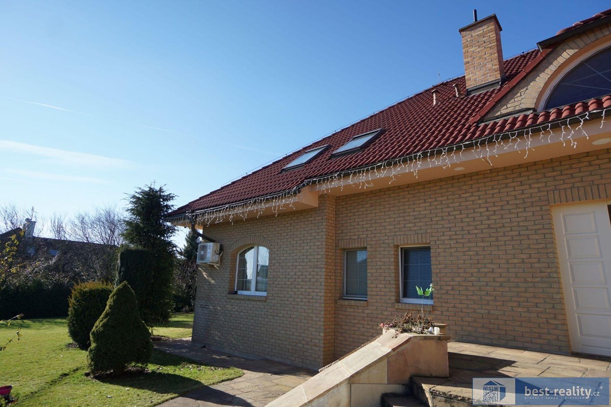 Prodej domu 676 m², pozemek 2737 m²
