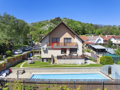 Prodej domu 201 m², pozemek 485 m²