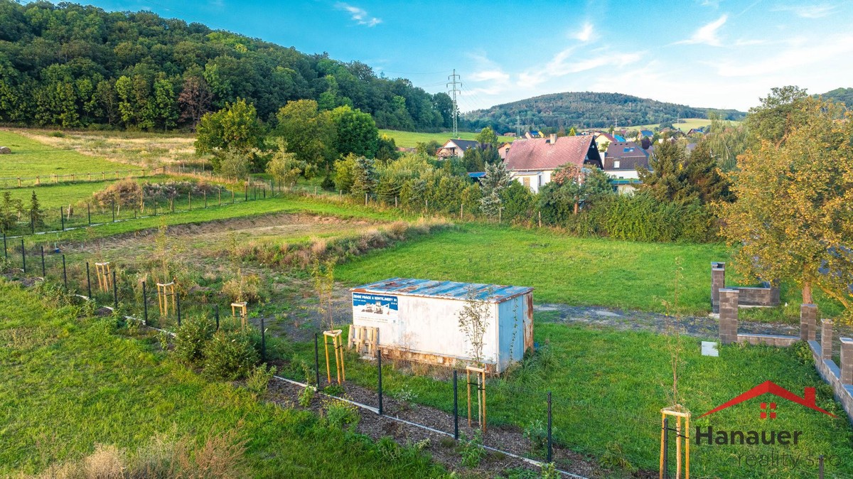 Prodej stavebního pozemku 1950 m²