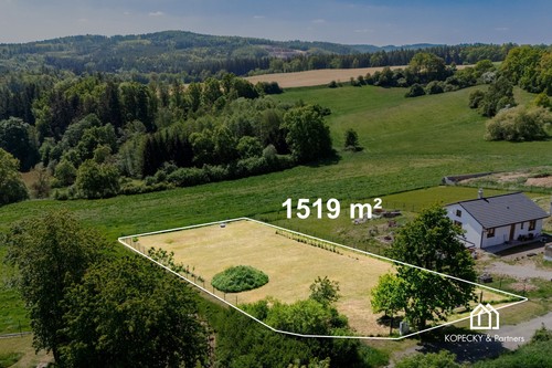 Prodej stavebního pozemku 1519 m²