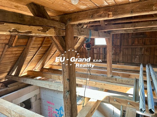 Prodaný dům 200 m², pozemek 1605 m²