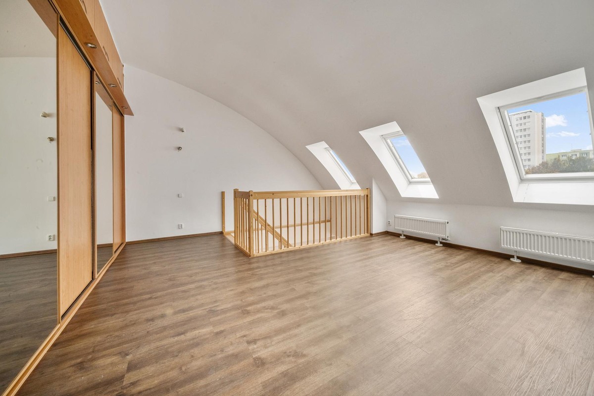Prodej bytu 4+kk 109 m²