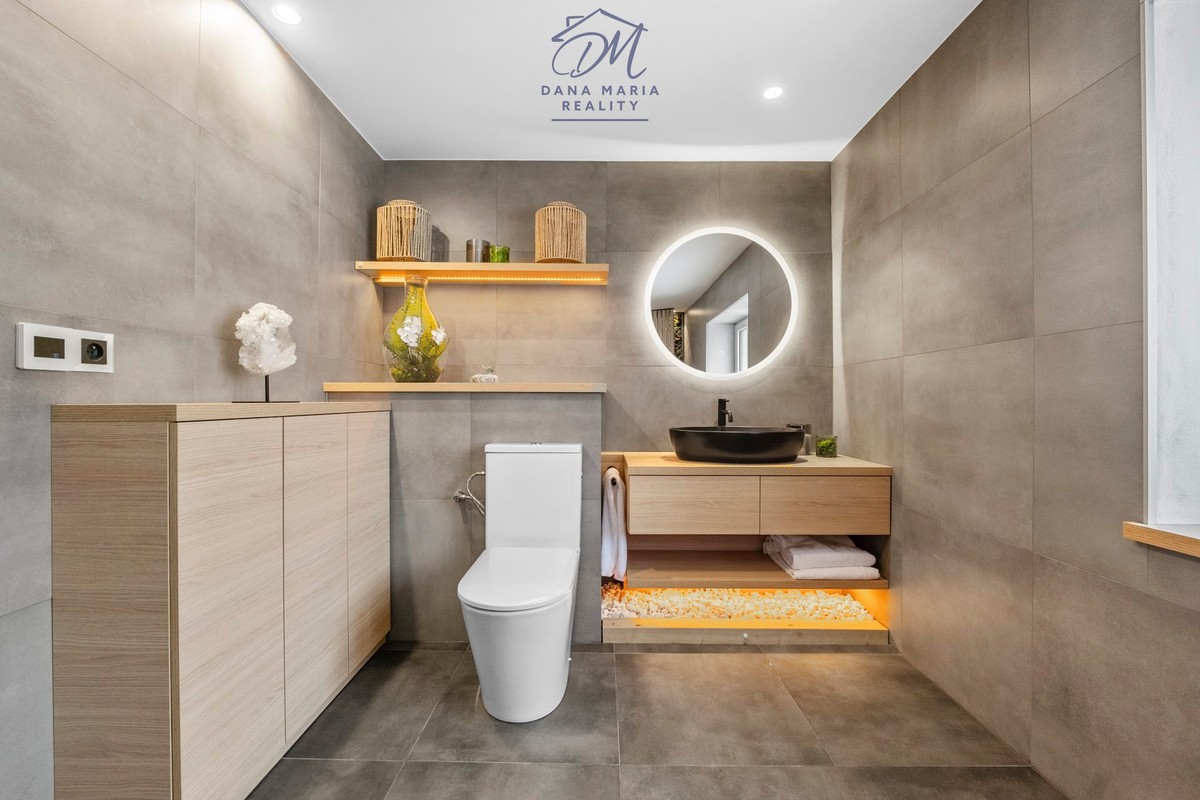 Prodej domu 218 m², pozemek 674 m²