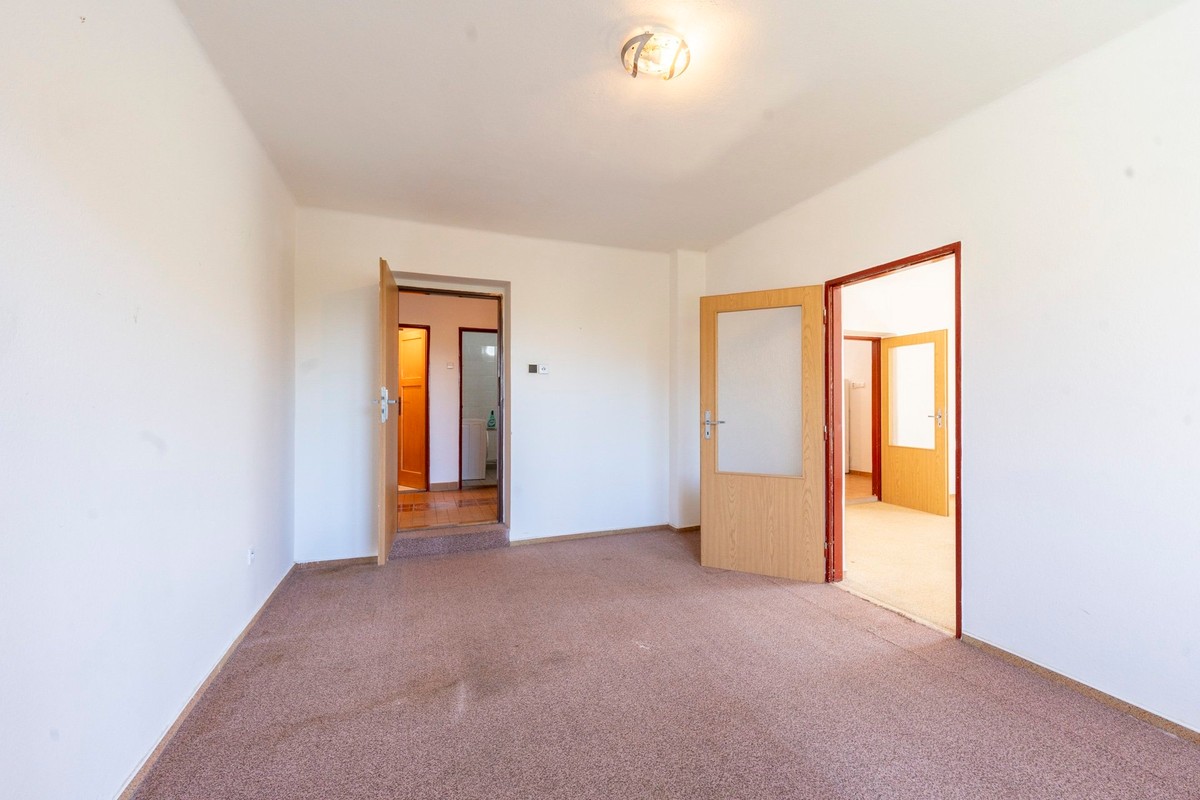 Prodej domu 190 m², pozemek 1212 m²