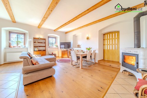 Prodej domu 240 m², pozemek 5595 m²