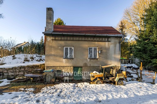 Prodaná chata 111 m², pozemek 305 m²