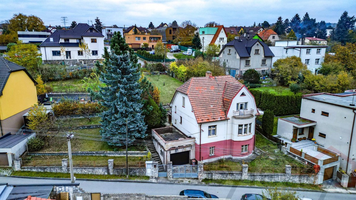 Prodej domu 200 m², pozemek 866 m²