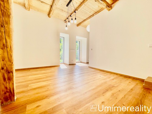 Prodej domu 140 m², pozemek 303 m²